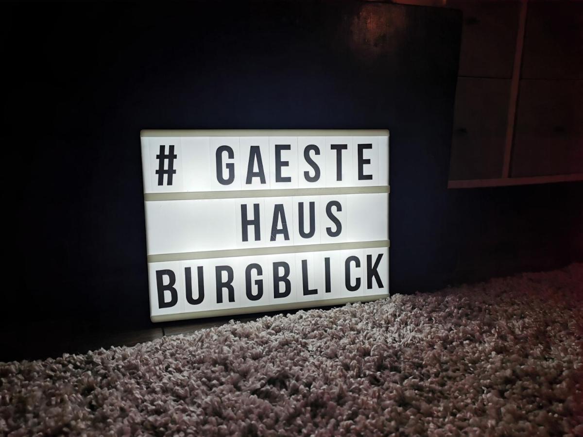 נאוסטאדט-גלווה Gaestehaus Burgblick מראה חיצוני תמונה